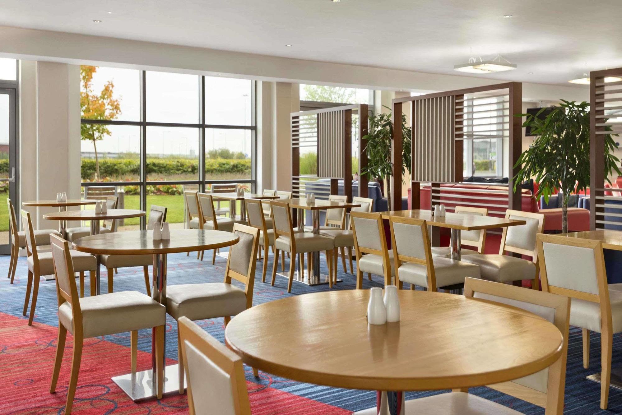 Ramada Encore Doncaster Exteriér fotografie
